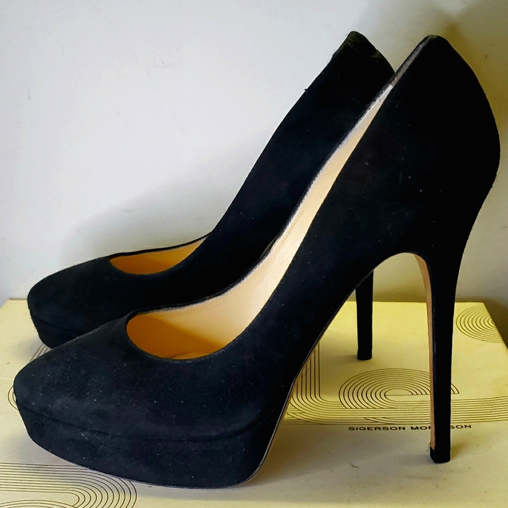 JIMMY CHOO Black Platform Pumps